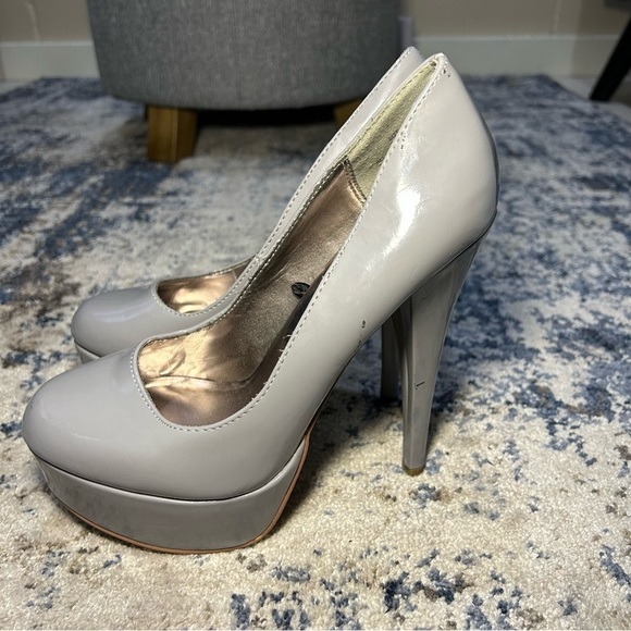 Steve Madden P-Raven Gray Platform Heels Size 7.5 - Picture 2 of 16